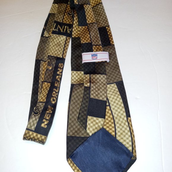 New Orleans Saints NFL Branded Men's Necktie 100 % Silk Gold and Black - Picture 2 of 3